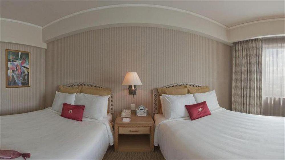Hotel Crowne Plaza San Pedro Sula Extérieur photo