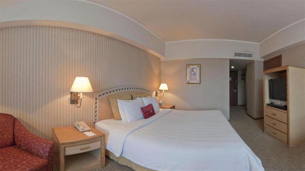 Hotel Crowne Plaza San Pedro Sula Extérieur photo