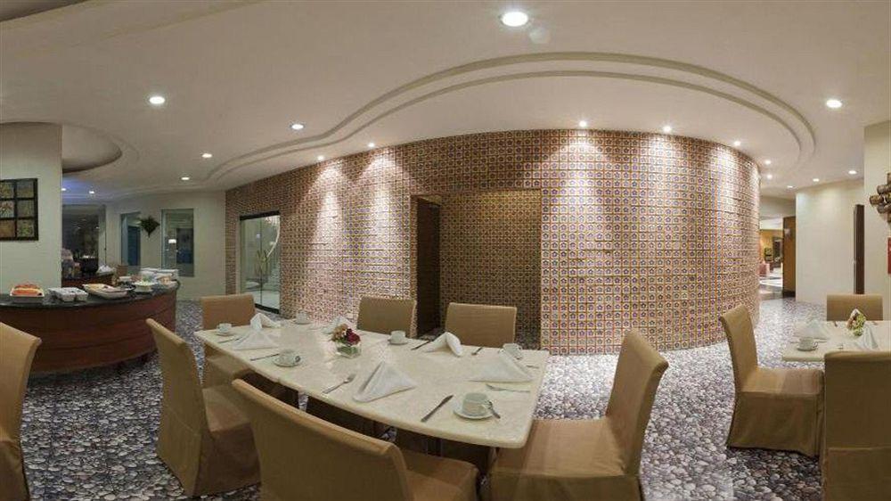 Hotel Crowne Plaza San Pedro Sula Extérieur photo