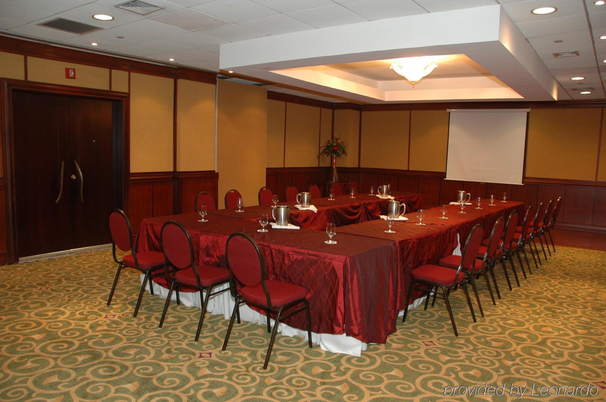 Hotel Crowne Plaza San Pedro Sula Extérieur photo