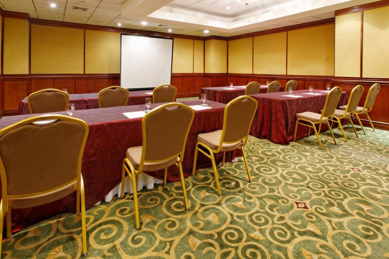 Hotel Crowne Plaza San Pedro Sula Extérieur photo
