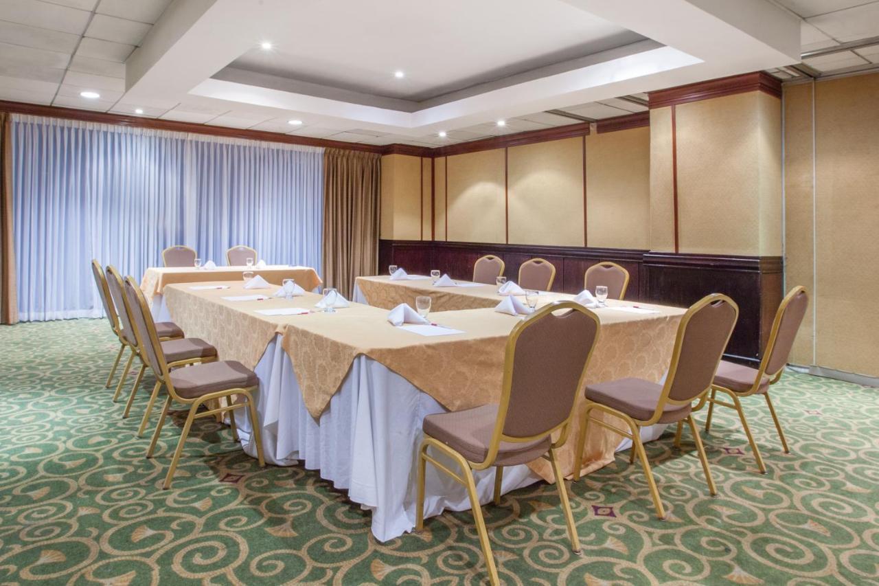 Hotel Crowne Plaza San Pedro Sula Extérieur photo